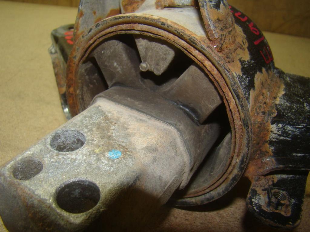 Опора КПП левая, 1500 рублей, Пермь