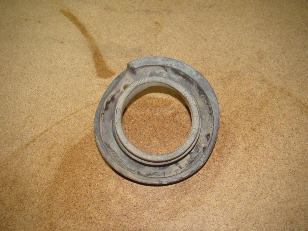 Опора задней пружины нижняя, 500 рублей, Пермь