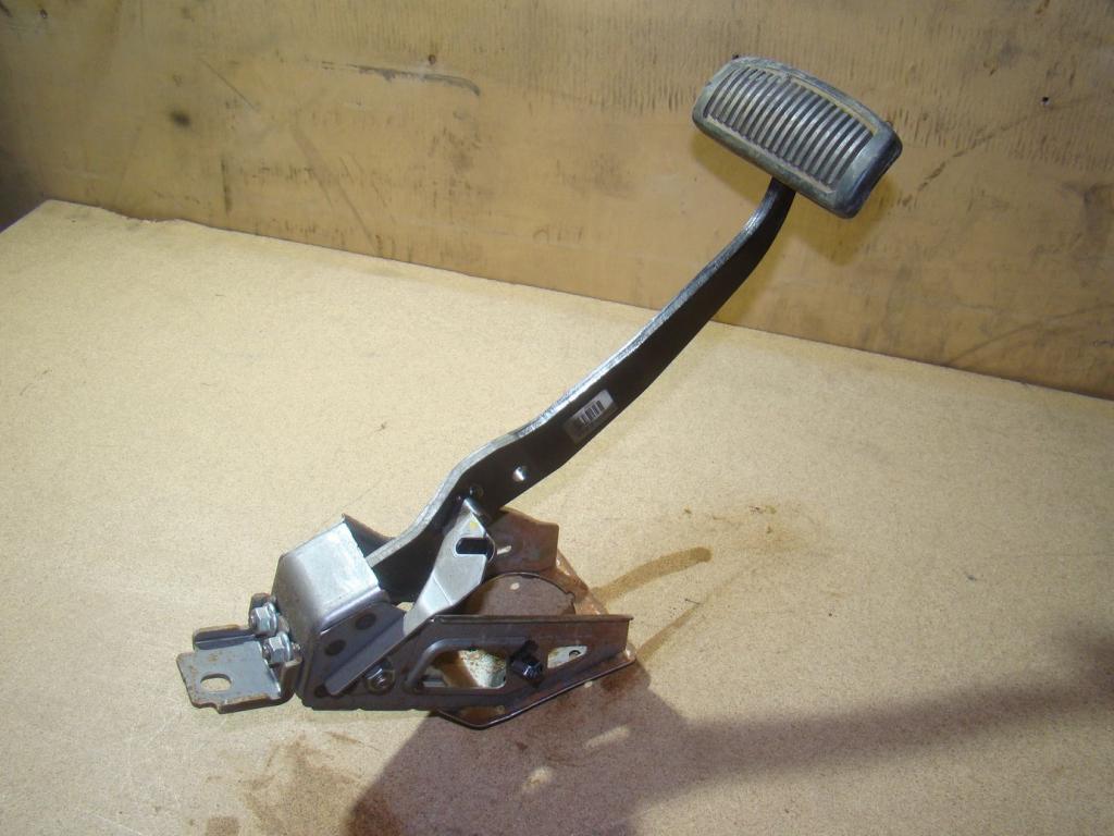 Педаль тормоза, 500 рублей, Пермь