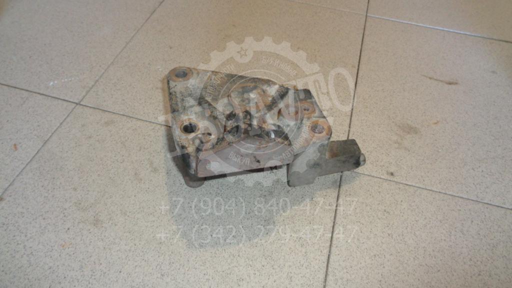 Кронштейн двигателя правый, 500 рублей, Пермь