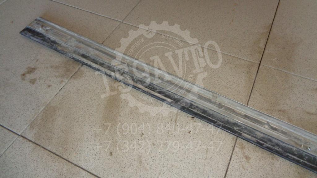 Молдинг передней правой двери, 1500 рублей, Пермь