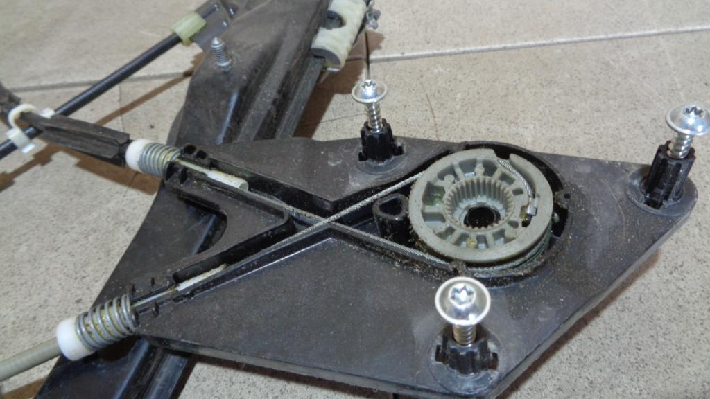 Стеклоподъемник передний левый, 2000 рублей, Пермь