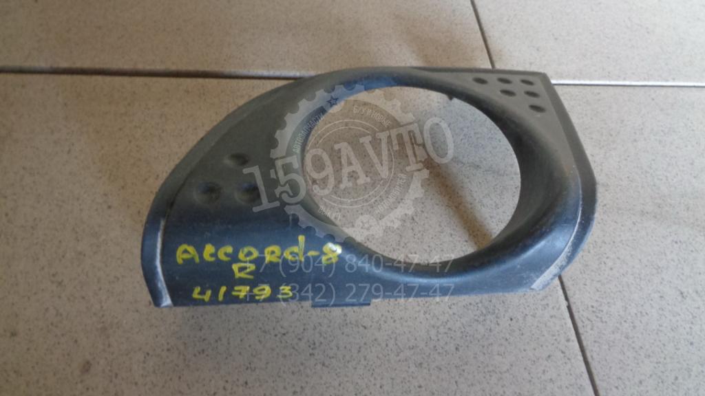 Рамка противотуманой фары правой, 1000 рублей, Пермь