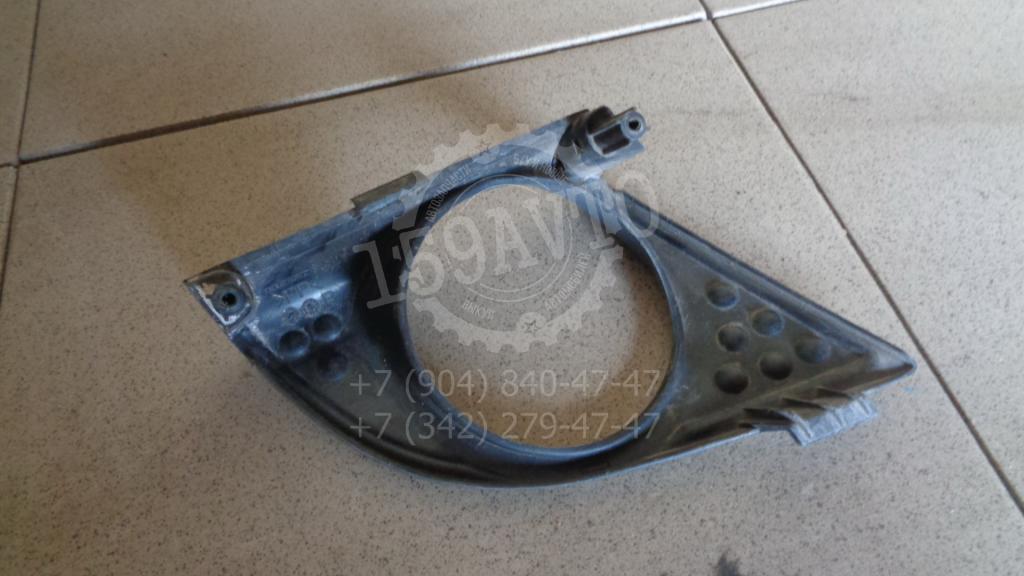 Рамка противотуманой фары правой, 1000 рублей, Пермь