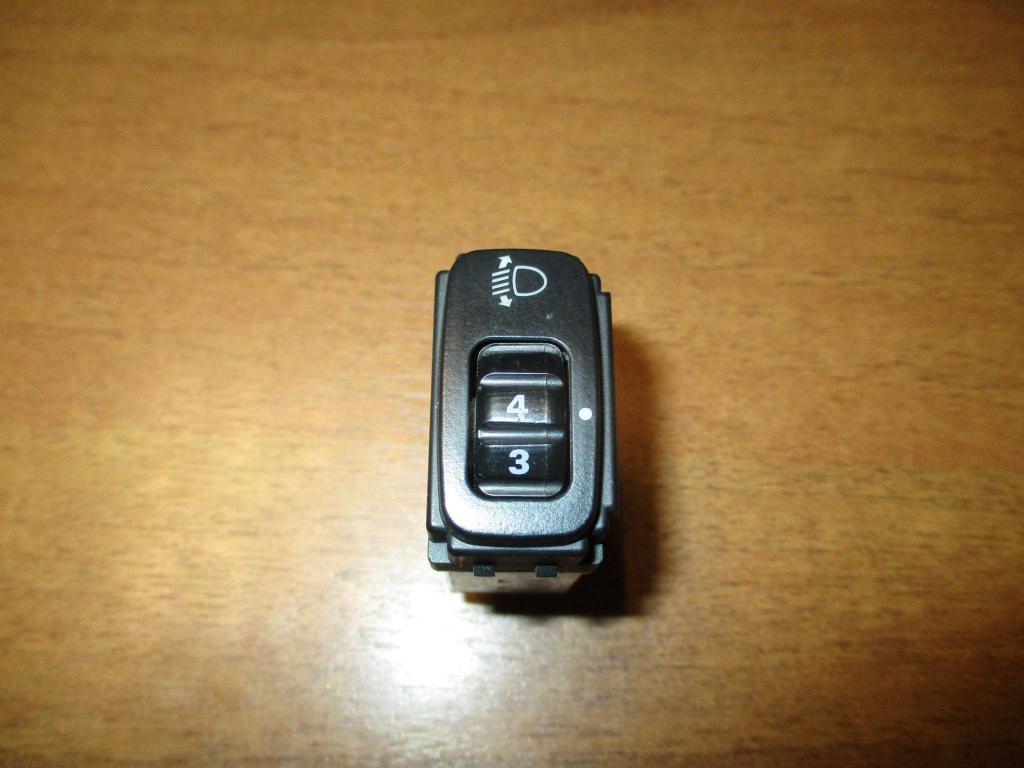 Кнопка корректора фар, 500 рублей, Пермь