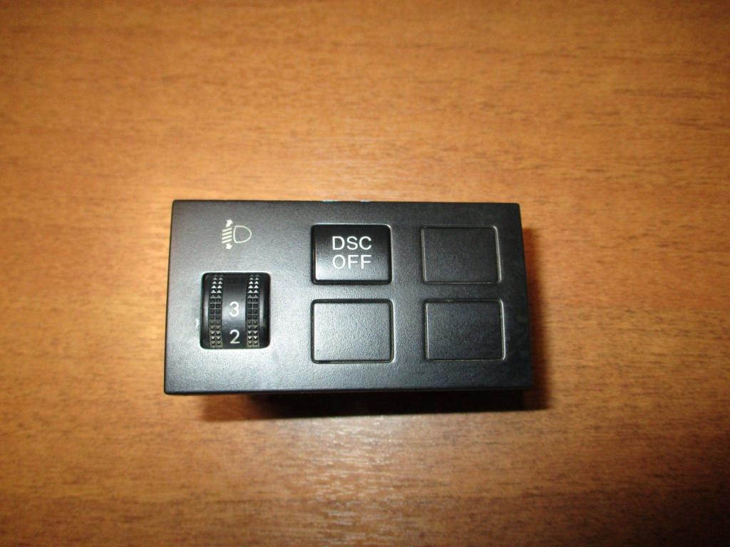 Кнопка корректора фар, 1000 рублей, Пермь