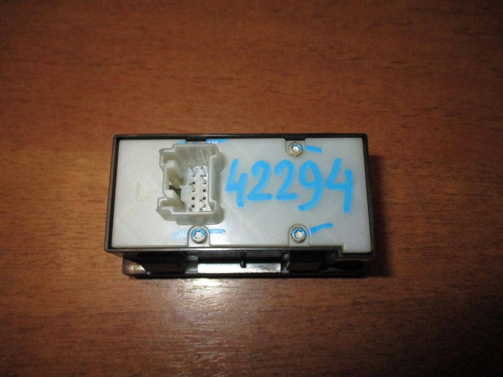 Кнопка корректора фар, 1000 рублей, Пермь