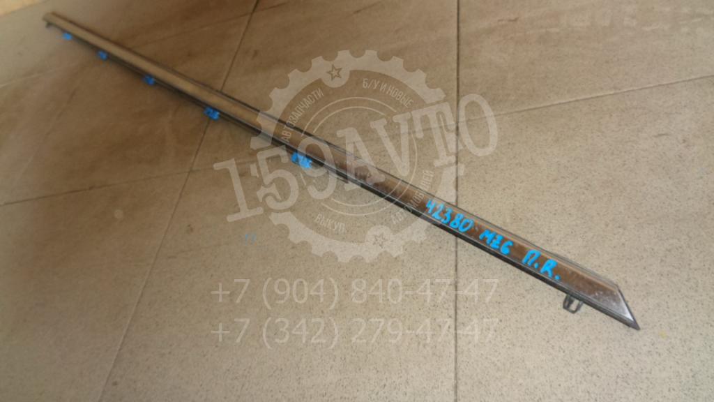 Накладка стекла переднего правого, 1000 рублей, Пермь