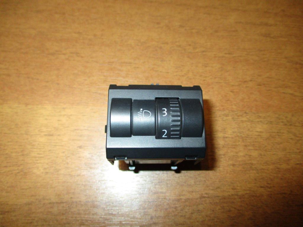 Кнопка корректора фар, 500 рублей, Пермь