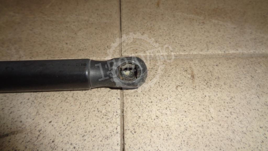 Амортизатор двери багажника, 500 рублей, Пермь