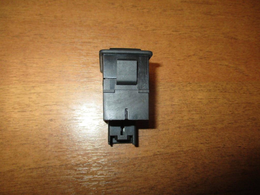 Кнопка обогрева сидений, 500 рублей, Пермь