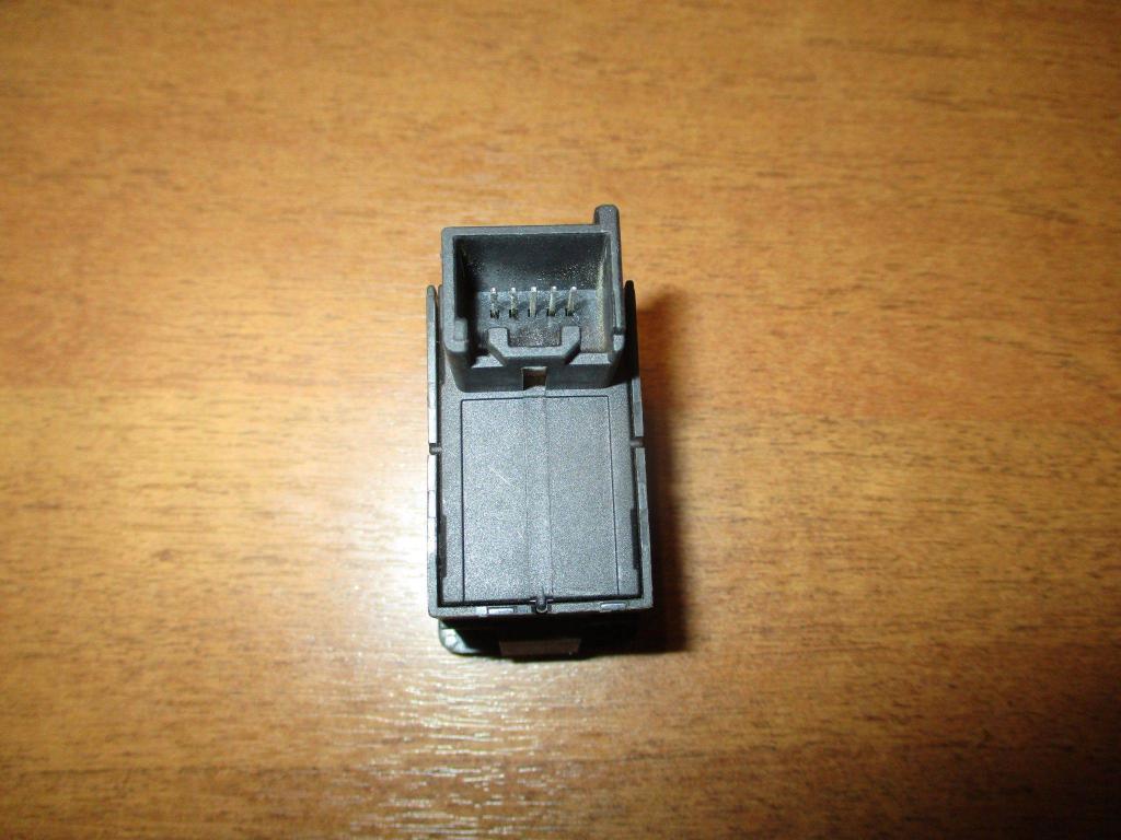 Кнопка обогрева сидений, 500 рублей, Пермь