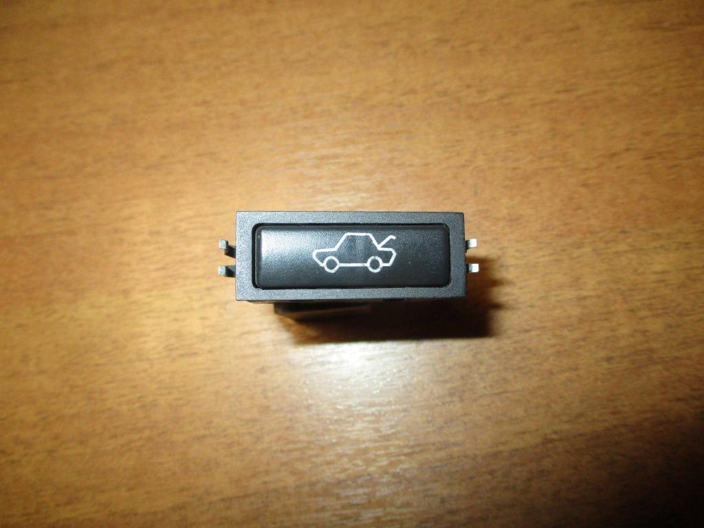 Кнопка открывания багажника, 500 рублей, Пермь