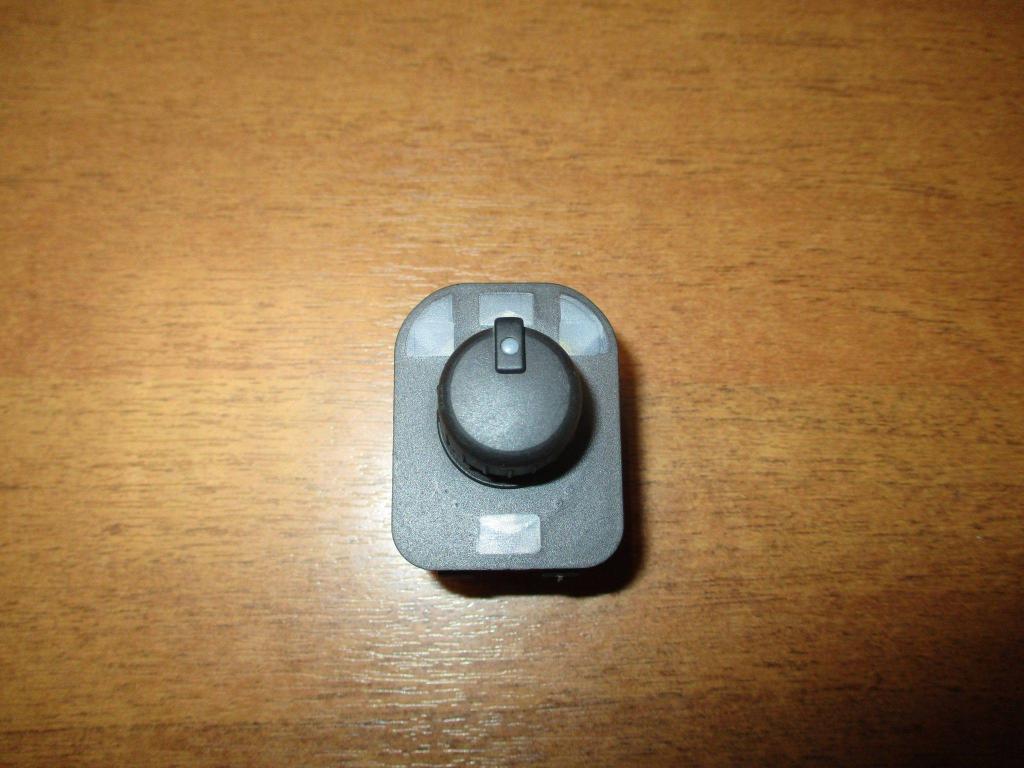 Переключатель регулировки зеркала, 1000 рублей, Пермь