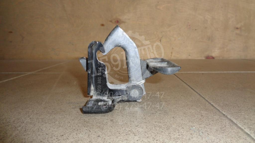 Крючок капота, 1000 рублей, Пермь