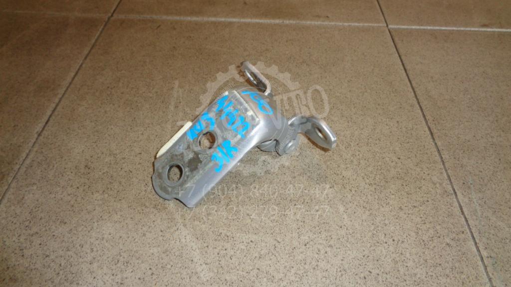 Петля двери задней правой нижняя, 500 рублей, Пермь