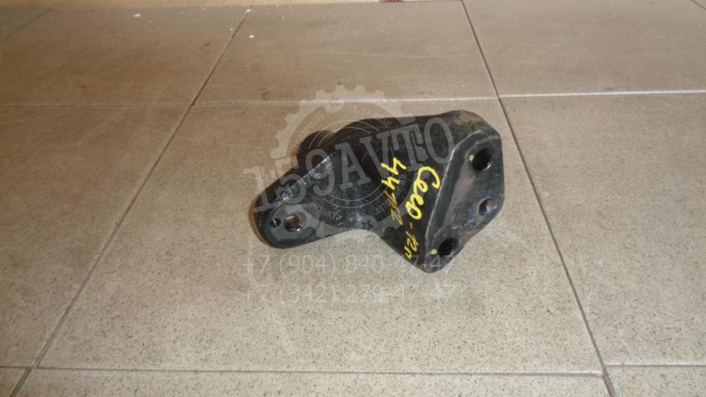 Кронштейн двигателя правый, 500 рублей, Пермь