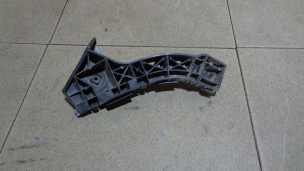 Кронштейн переднего бампера правый, 1000 рублей, Пермь