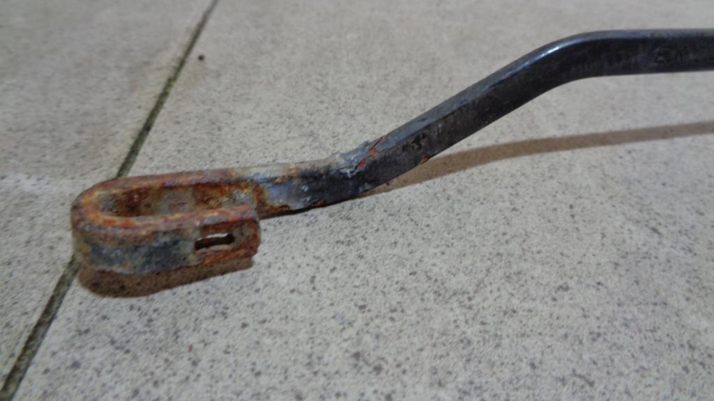 Поводок стеклоочистителя передний левый, 500 рублей, Пермь