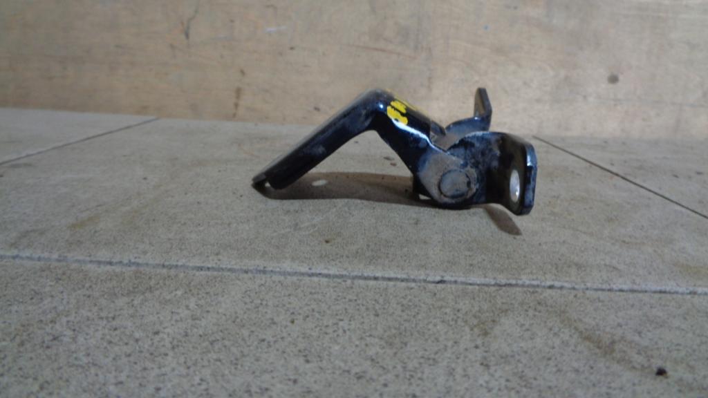 Петля двери задней левой нижняя, 500 рублей, Пермь