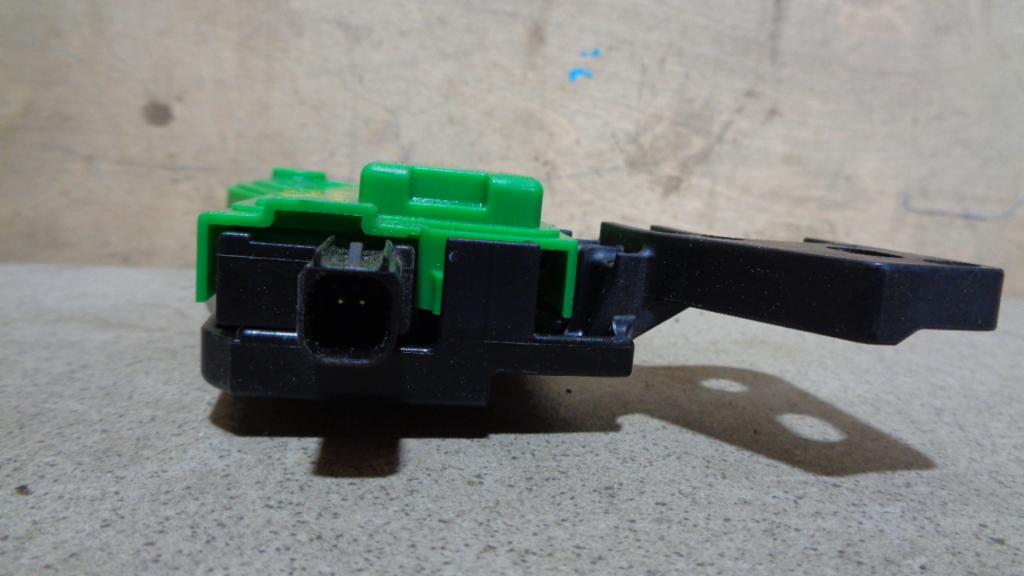 Активатор замка крышки бензобака, 1000 рублей, Пермь