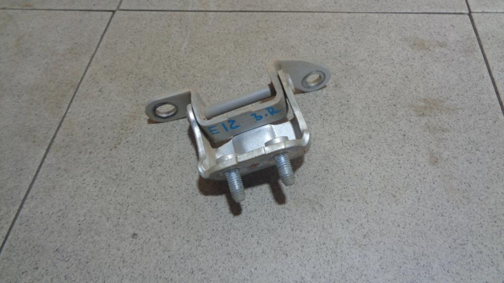 Петля двери задней правой верхняя, 550 рублей, Пермь