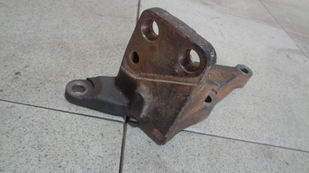 Кронштейн двигателя правый, 500 рублей, Пермь