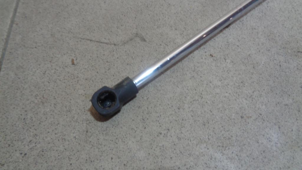 Амортизатор капота, 1500 рублей, Пермь