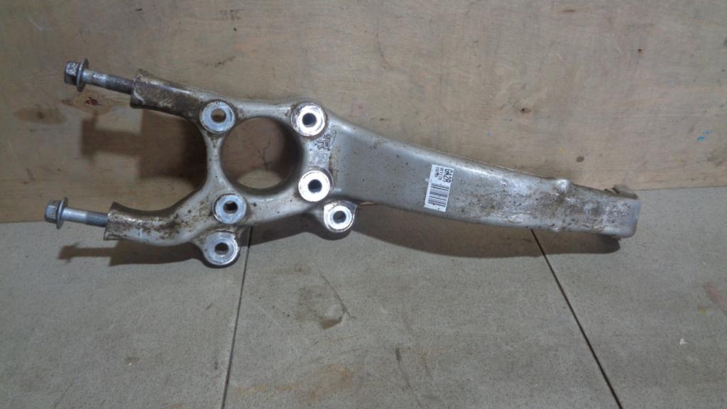 Кулак поворотный передний правый, 3000 рублей, Пермь