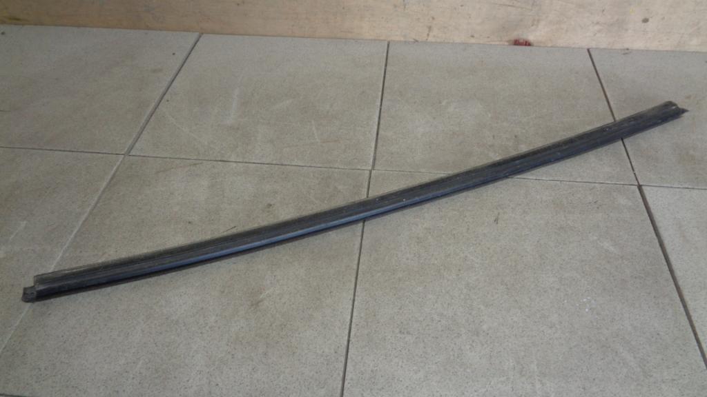 Накладка стекла переднего левого, 1000 рублей, Пермь