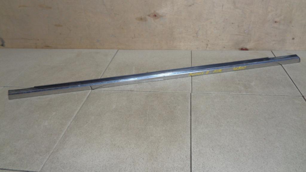 Накладка стекла переднего правого, 1000 рублей, Пермь