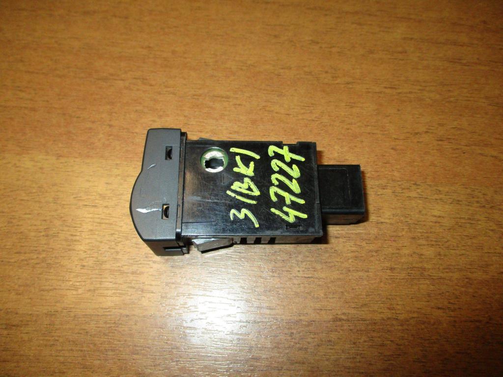 Кнопка освещения панели приборов, 500 рублей, Пермь