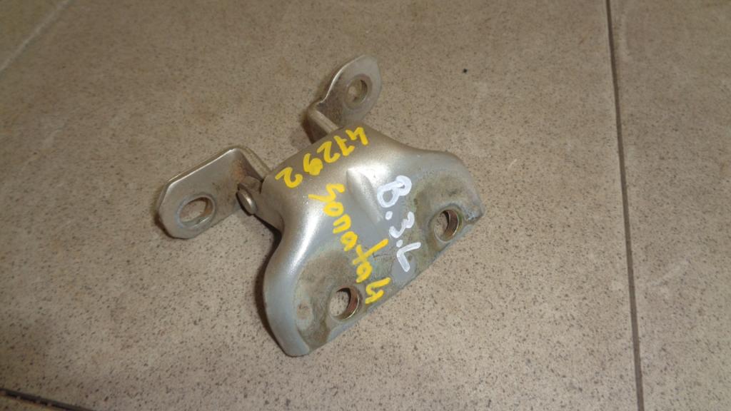 Петля двери задней левой верхняя, 500 рублей, Пермь