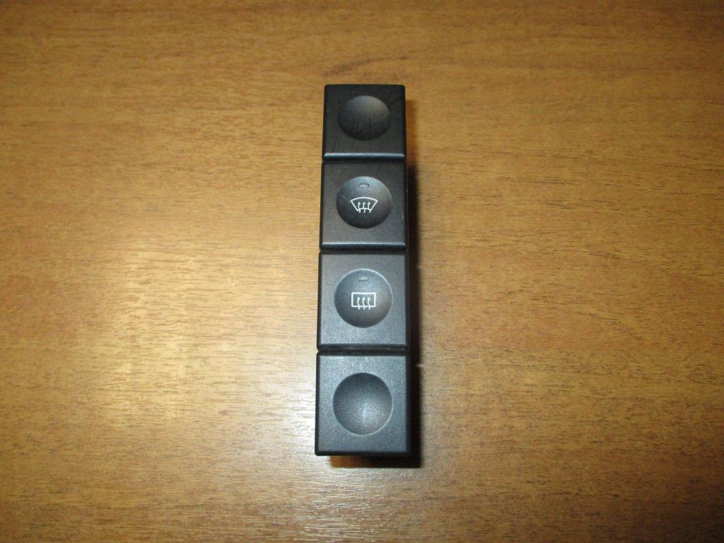 Кнопка обогрева переднего и заднего стекла, 700 рублей, Пермь