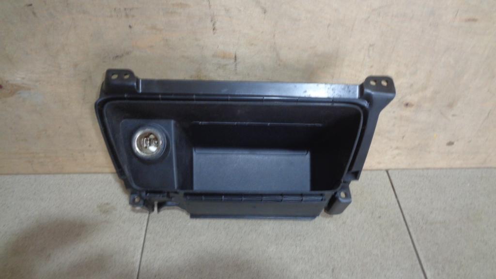 Ящик передней консоли, 500 рублей, Пермь