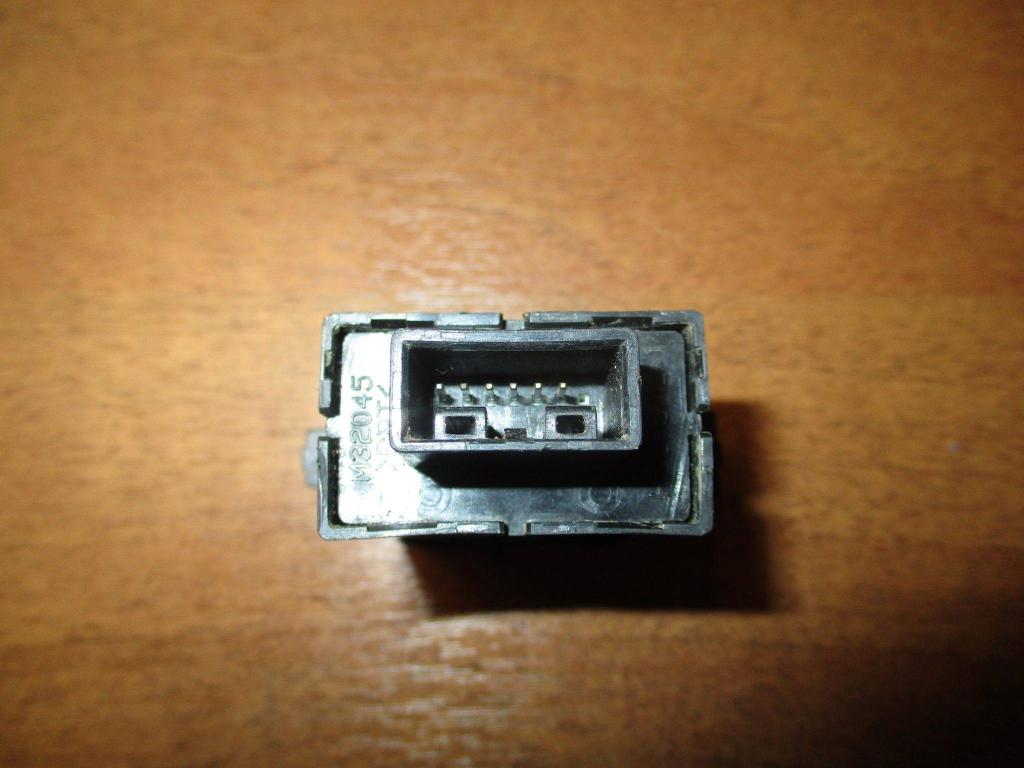 Кнопка обогрева сидений, 500 рублей, Пермь