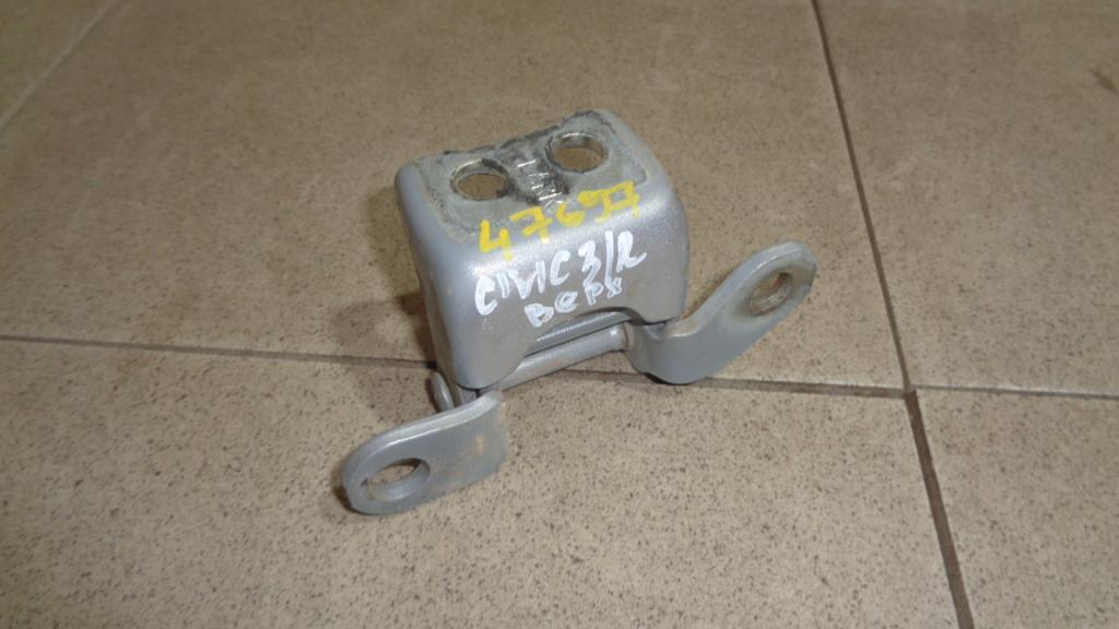 Петля двери задней правой верхняя, 500 рублей, Пермь