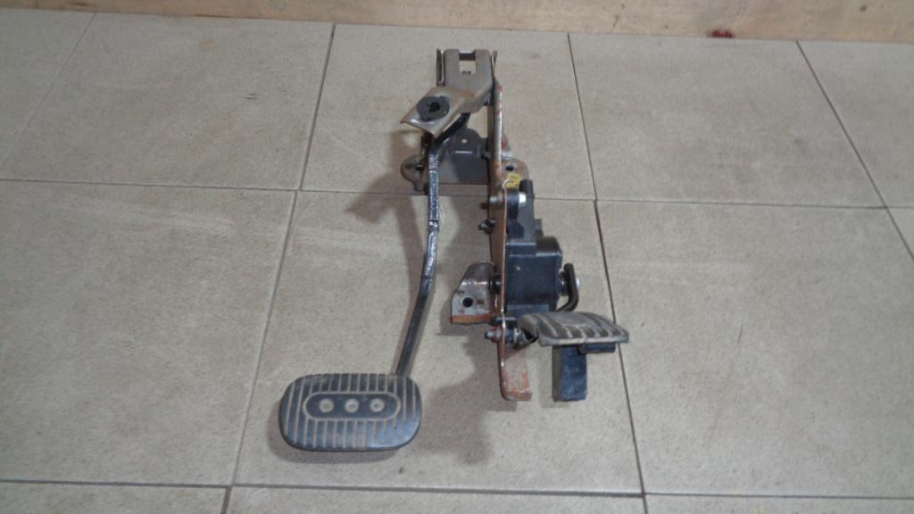 Блок педалей, 1000 рублей, Пермь