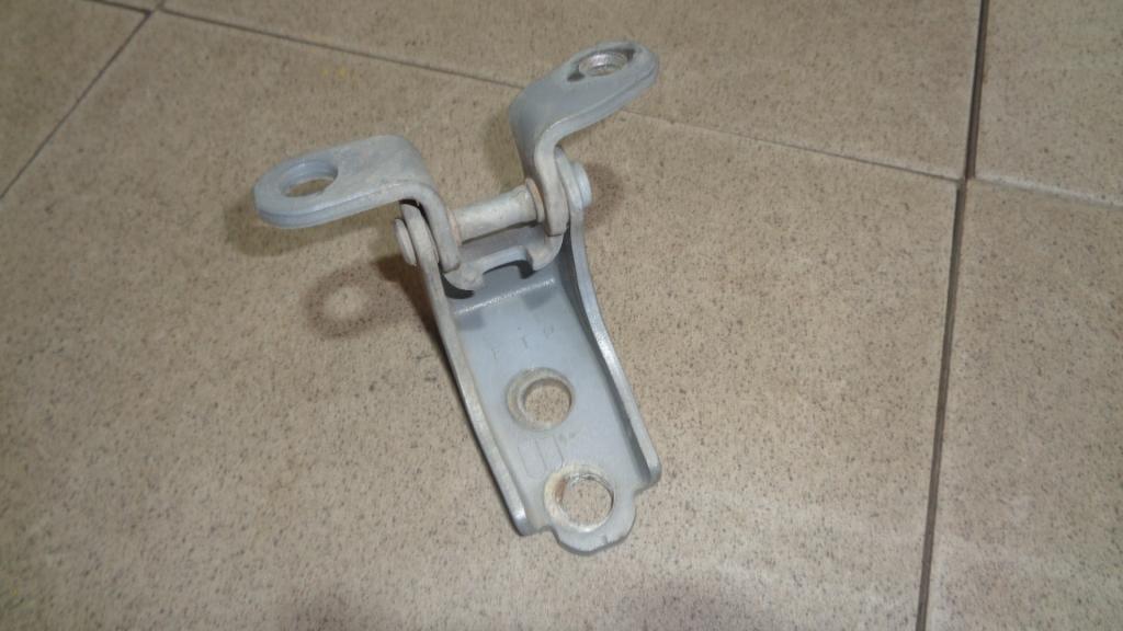 Петля двери передней правой верхняя, 500 рублей, Пермь