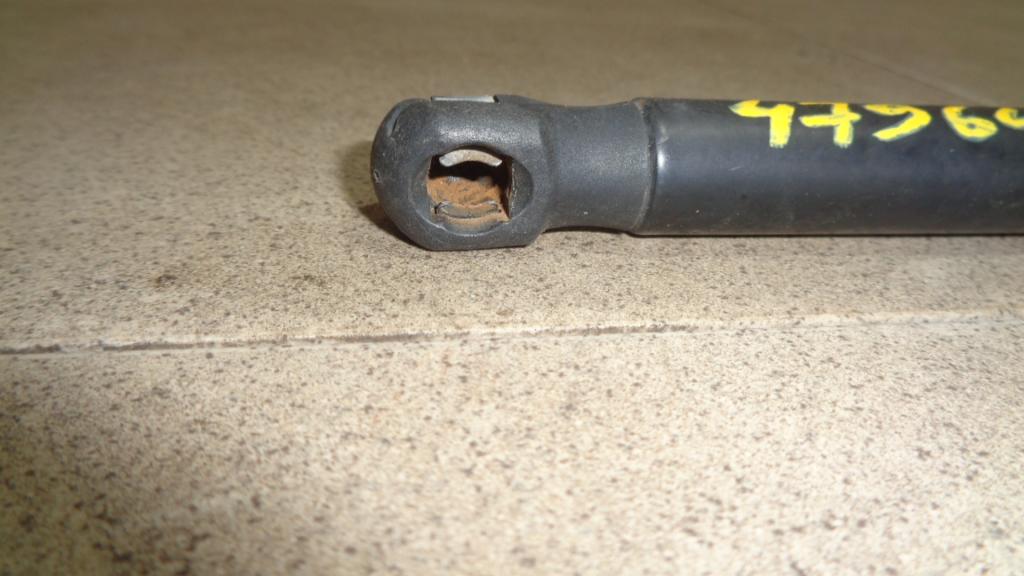 Амортизатор двери багажника, 500 рублей, Пермь