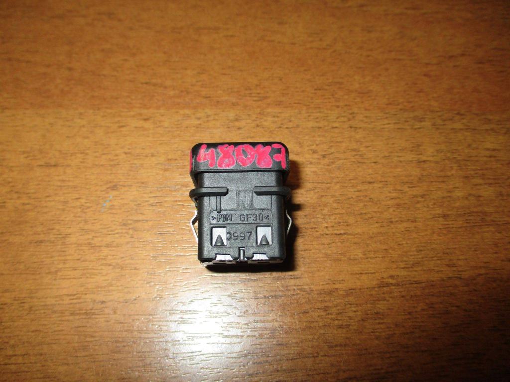 Кнопка центрального замка, 500 рублей, Пермь