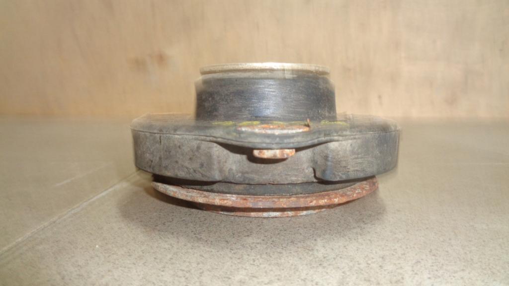 Опора переднего амортизатора, 500 рублей, Пермь