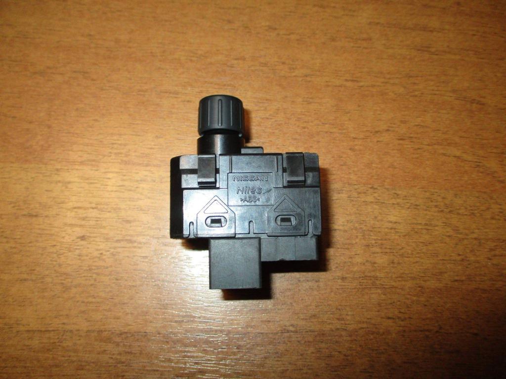 Переключатель регулировки зеркала, 500 рублей, Пермь