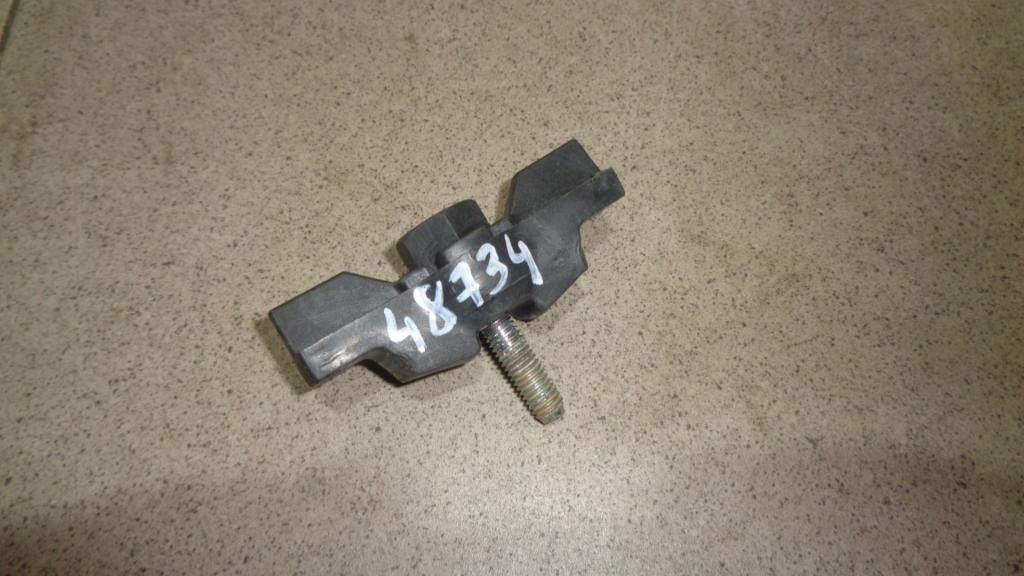 Болт крепления запасного колеса, 500 рублей, Пермь