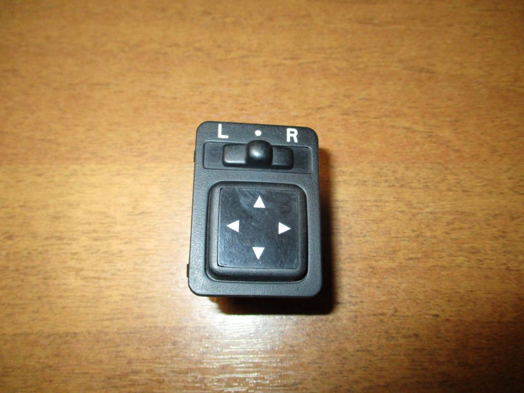 Переключатель регулировки зеркала, 500 рублей, Пермь