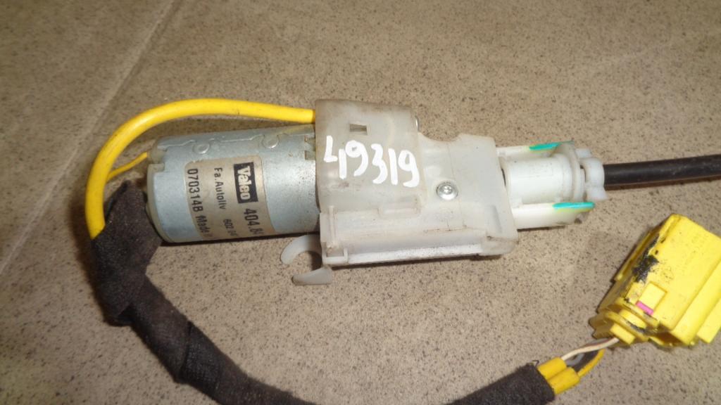 Моторчик подачи ремня безопасности, 1000 рублей, Пермь