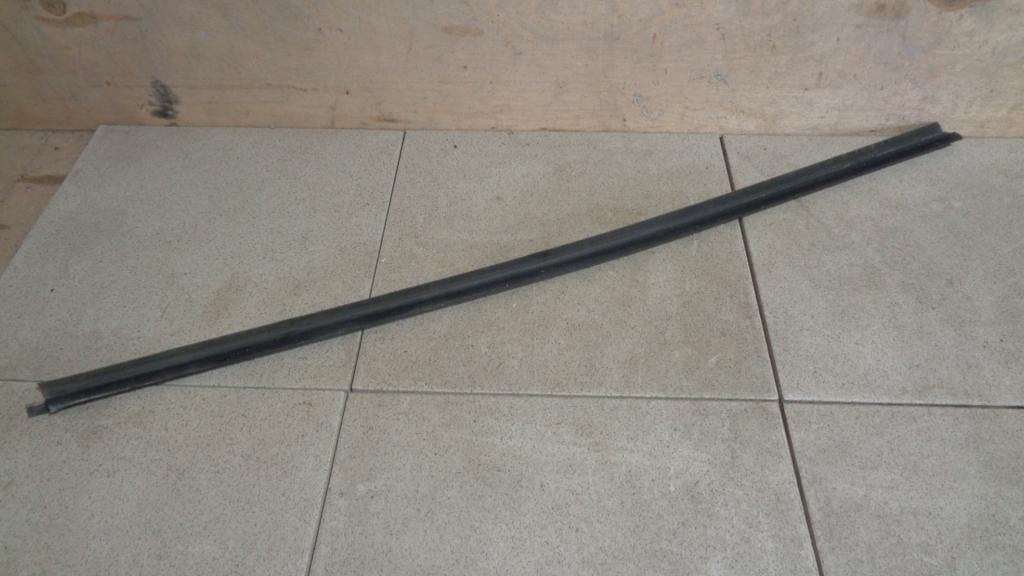 Накладка стекла переднего левого, 900 рублей, Пермь