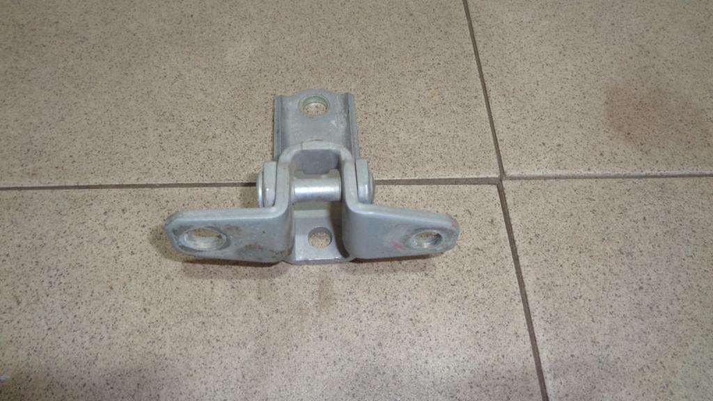 Петля двери передней левой верхняя, 550 рублей, Пермь