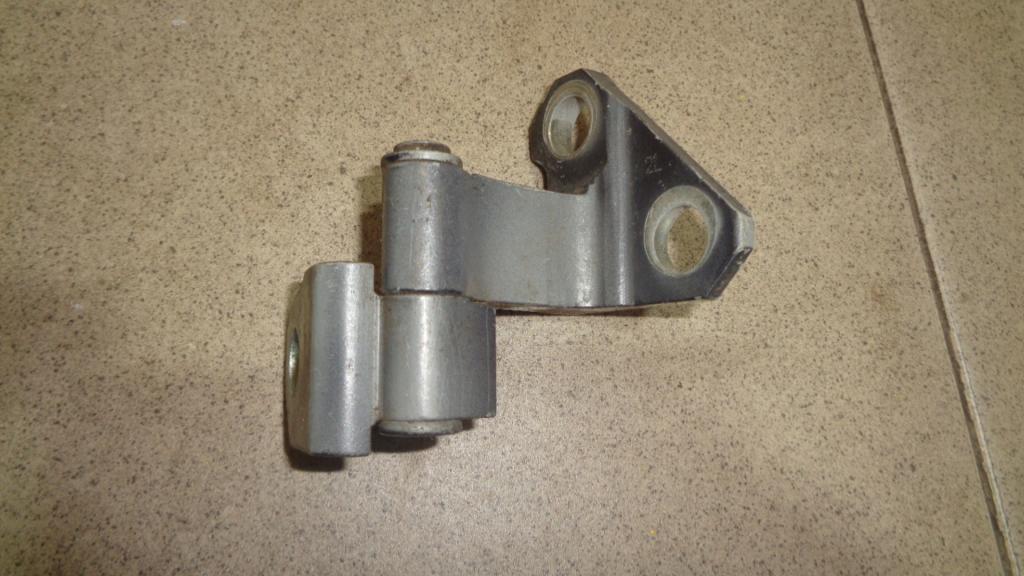 Петля двери передней левой нижняя, 500 рублей, Пермь