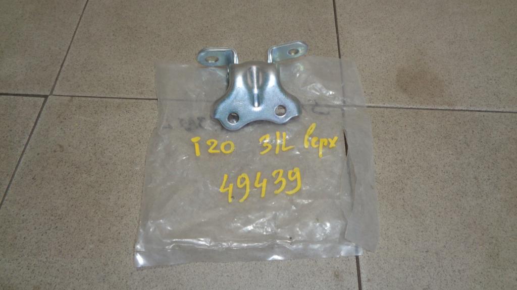 Петля двери задней левой верхняя, 500 рублей, Пермь